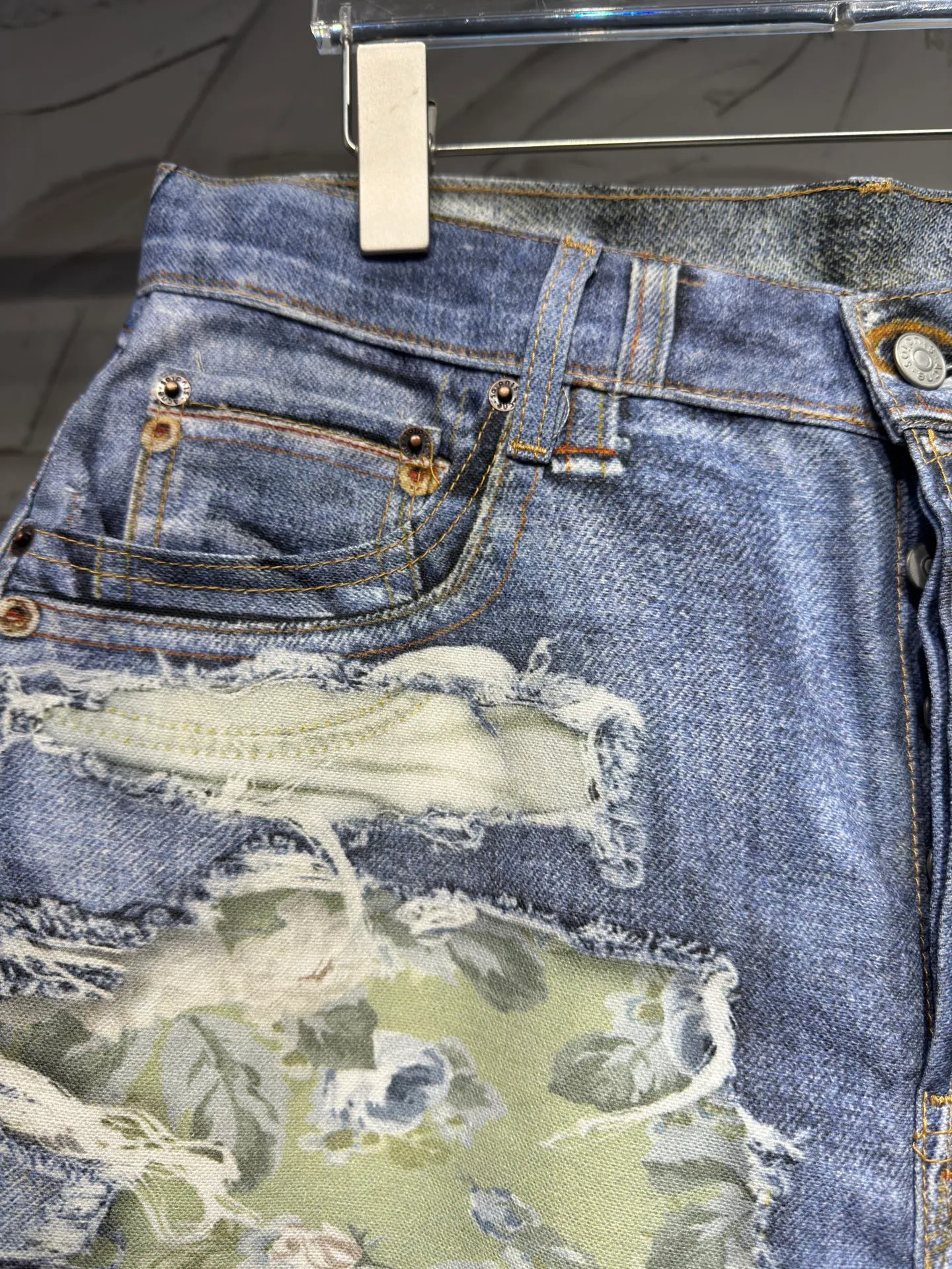 ACNE STUDIOS Broken Denim